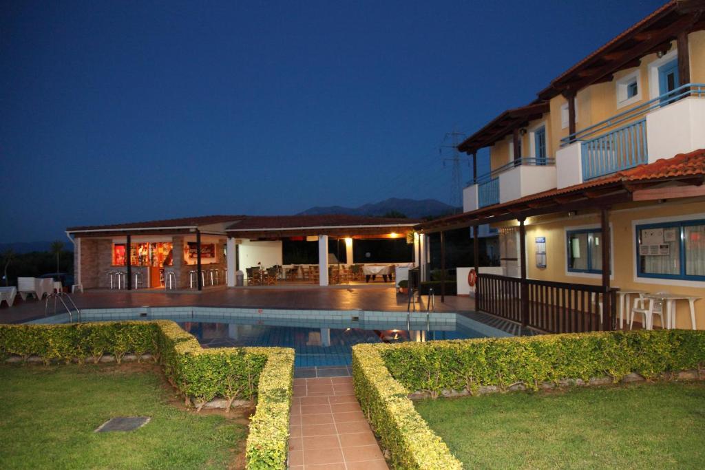 Mareva Hotel Apartments Hersonissos  Exterior foto